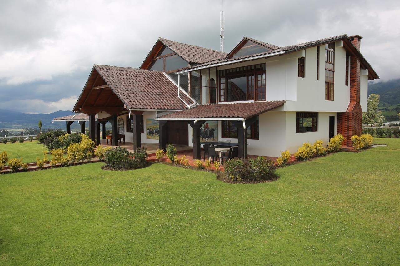 Hosteria Loma Larga Cayambe Esterno foto