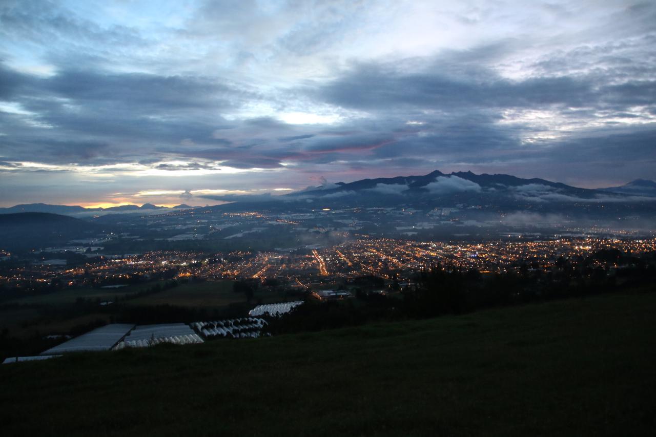 Hosteria Loma Larga Cayambe Esterno foto